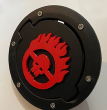 Load image into Gallery viewer, Mad Flaming Skull in 3D - Black with Red For Jeep Wrangler JK/JKU Flag Gas Cap Cover